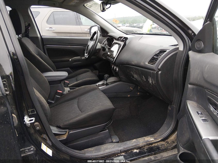 2021 Mitsubishi Outlander VIN JA4APVAU9MU016012 IAAI salvage auction — FRONT END, Salvage Title, sold $2,000 on 2026-08-01 (photo 5)