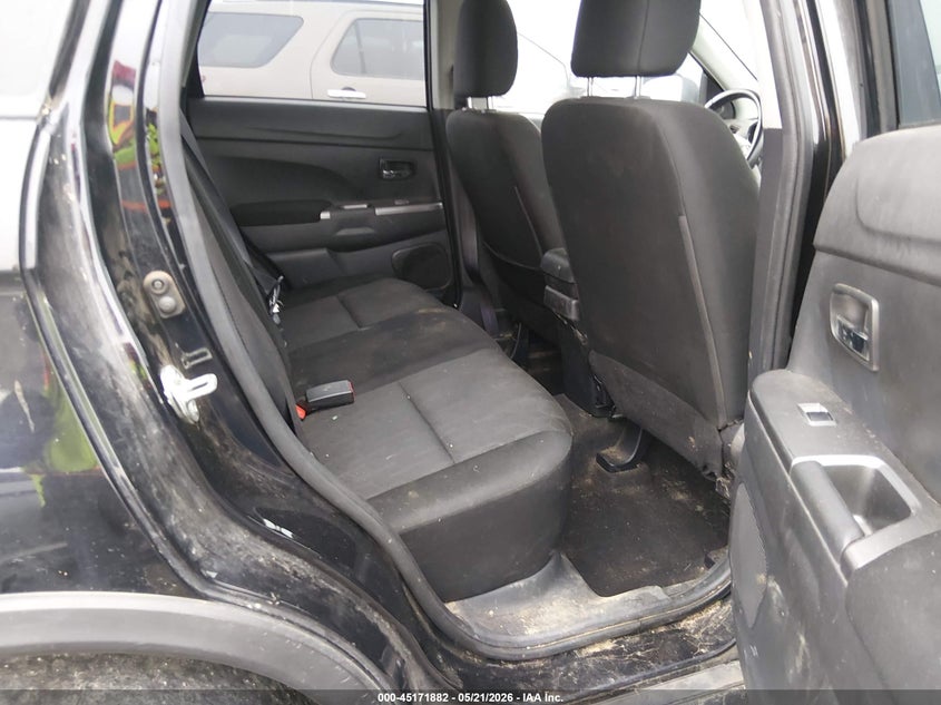 2021 Mitsubishi Outlander VIN JA4APVAU9MU016012 IAAI salvage auction — FRONT END, Salvage Title, sold $2,000 on 2026-08-01 (photo 8)