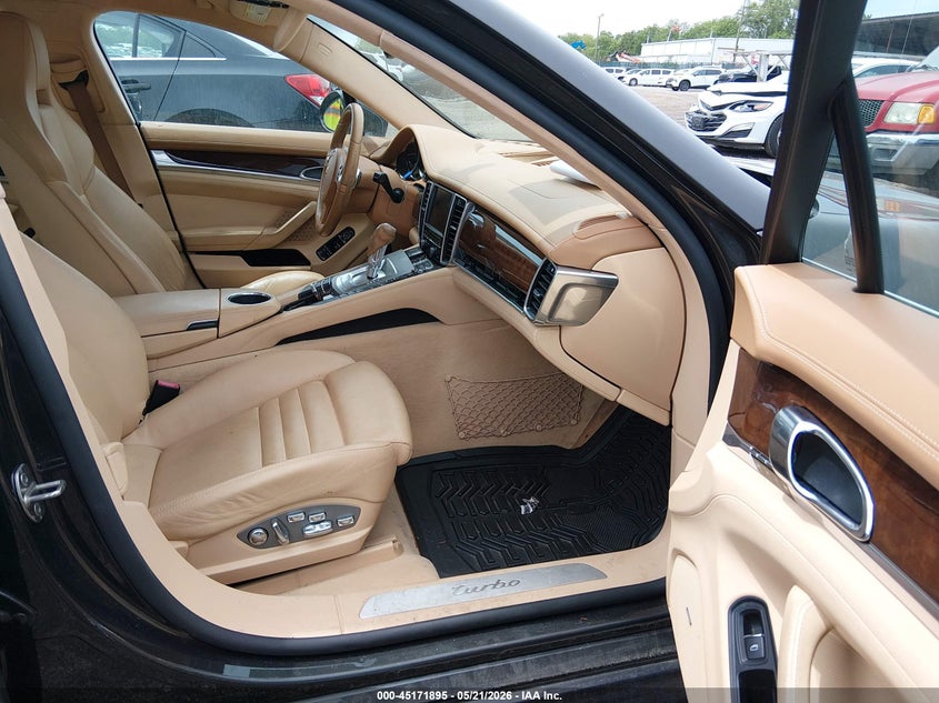 2011 Porsche Panamera VIN WP0AC2A78BL090664 IAAI salvage auction — NORMAL WEAR, Clear (Texas), sold $2,050 on 2026-07-29 (photo 5)