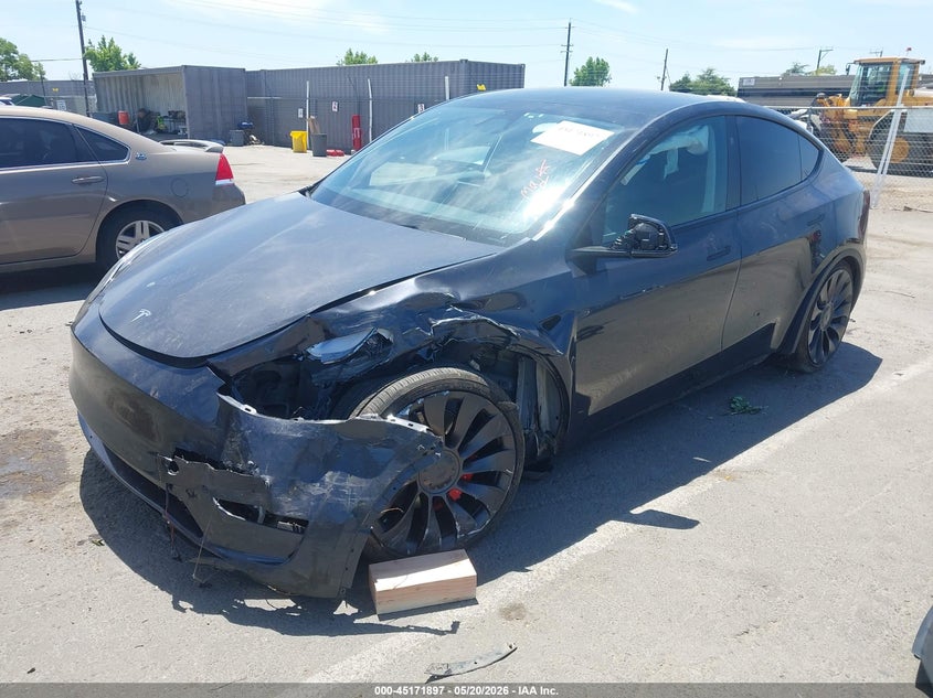 2024 Tesla Model y VIN 7SAYGDEF3RF020778 IAAI salvage auction — LEFT SIDE, Salvage (California), sold $9,500 on 2026-07-22 (photo 2)