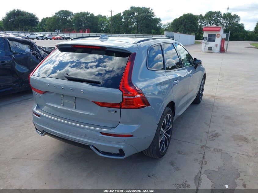 2025 Volvo Xc60 VIN YV4M12RC0S1069059 IAAI salvage auction — FRONT END, Original (Texas), sold $17,500 on 2026-08-11 (photo 4)