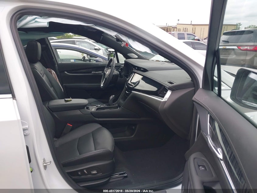 2024 Cadillac Xt6 VIN 1GYKPDRS4RZ740167 IAAI salvage auction — LEFT SIDE, Clear (Michigan), sold $14,300 on 2026-07-23 (photo 5)