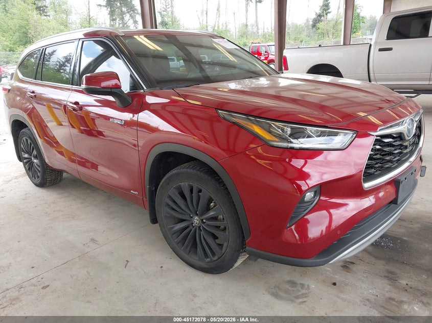 2021 Toyota Highlander VIN 5TDEBRCH3MS043062 — IAAI salvage auction photo