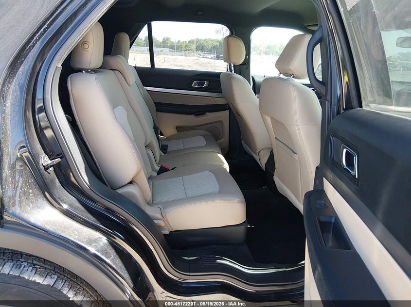 2017 Ford Explorer VIN 1FM5K8B86HGC63688 IAAI salvage auction — NORMAL WEAR, Sf97 (Washington), sold $12,825 on 2026-07-09 (photo 8)
