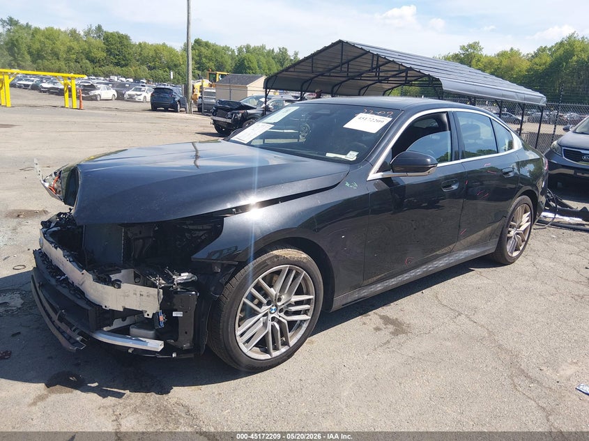 2024 BMW 5er VIN WBA53FJ06RCS33758 IAAI salvage auction — FRONT END, Salvage (Connecticut), sold $23,650 on 2026-08-06 (photo 2)