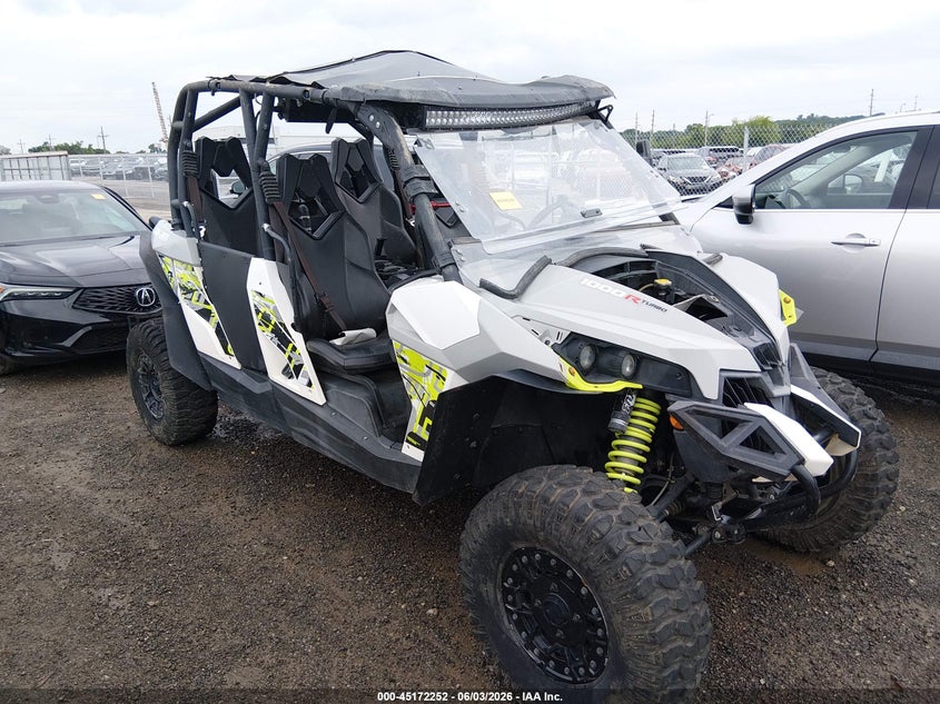 2016 Can-am/ brp Maverick VIN 3JBPEAR23GJ001908 IAAI salvage auction — ROLLOVER, Clear (Oklahoma), sold $3,950 on 2026-08-18 (photo 1)