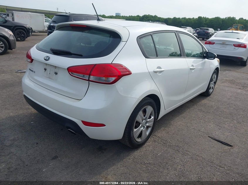 2016 Kia Forte VIN KNAFK5A81G5591875 IAAI salvage auction — HAIL, Salvage (Ohio), sold $300 on 2026-07-21 (photo 4)