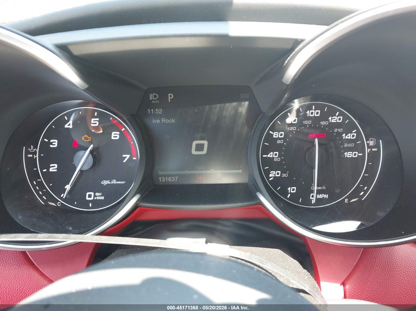 2017 Alfa romeo Giulia VIN ZARFAECN4H7557448 IAAI salvage auction — RIGHT FRONT, Salvage Title, sold $3,300 on 2026-09-10 (photo 7)