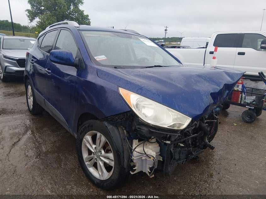 2011 Hyundai Tucson VIN KM8JU3AC2BU205118 IAAI salvage auction — FRONT END, Scrap (Alabama), sold $425 on 2026-07-22 (photo 1)