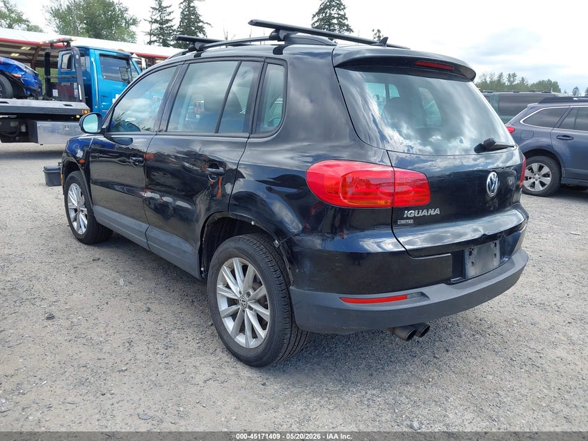 2018 Volkswagen Tiguan VIN WVGAV7AX0JK005047 IAAI salvage auction — NORMAL WEAR, Clear (Washington), sold $1,500 on 2026-07-15 (photo 3)