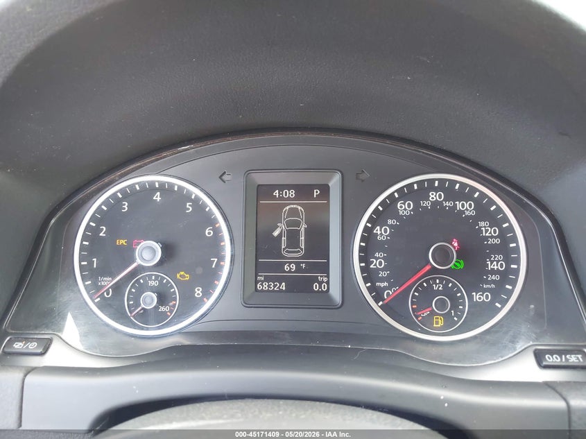 2018 Volkswagen Tiguan VIN WVGAV7AX0JK005047 IAAI salvage auction — NORMAL WEAR, Clear (Washington), sold $1,500 on 2026-07-15 (photo 7)