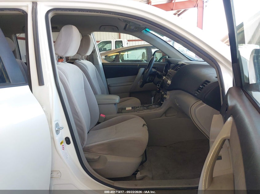 2010 Toyota Highlander VIN JTEZK3EH2A2104315 IAAI salvage auction — REAR END, Salvage (California), sold $1,050 on 2026-07-07 (photo 5)