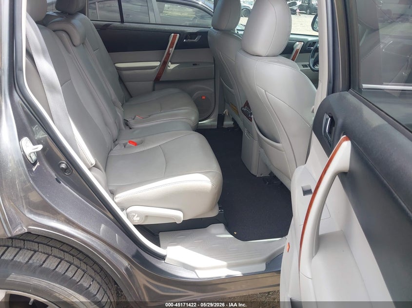 2012 Toyota Highlander VIN 5TDDK3EH2CS093651 IAAI salvage auction — FRONT END, Salvage Title, sold $2,100 on 2026-07-29 (photo 8)