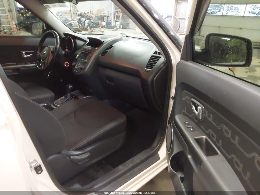 2013 Kia Soul VIN KNDJT2A65D7762649 IAAI salvage auction — RIGHT SIDE, Salvage (Maine), sold $475 on 2026-07-20 (photo 5)