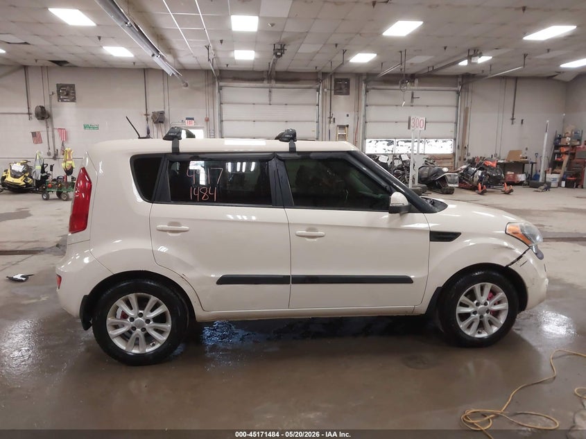 2013 Kia Soul VIN KNDJT2A65D7762649 IAAI salvage auction — RIGHT SIDE, Salvage (Maine), sold $475 on 2026-07-20 (photo 6)