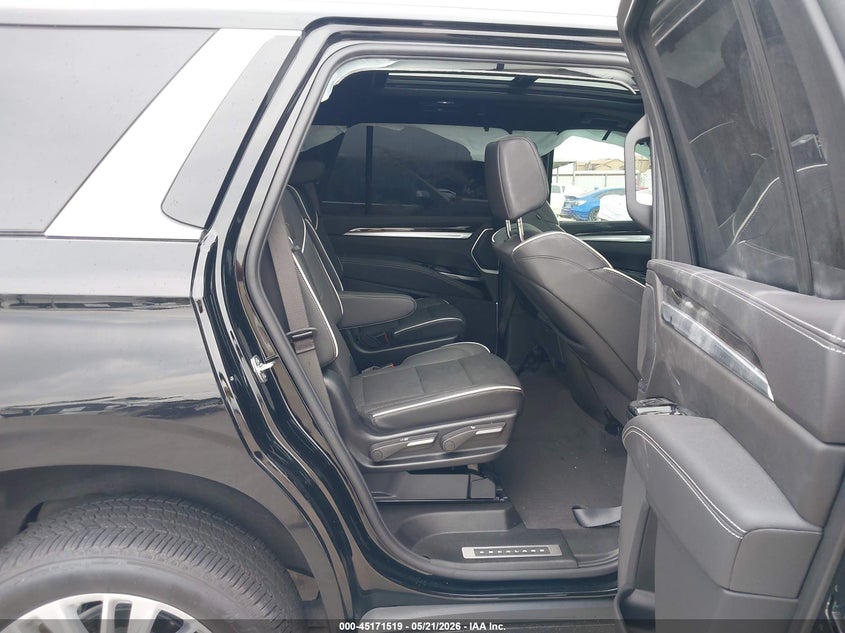 2025 Cadillac Escalade VIN 1GYS8BRL9SR341626 IAAI salvage auction — FRONT END, Original (Texas), sold $43,700 on 2026-08-19 (photo 8)