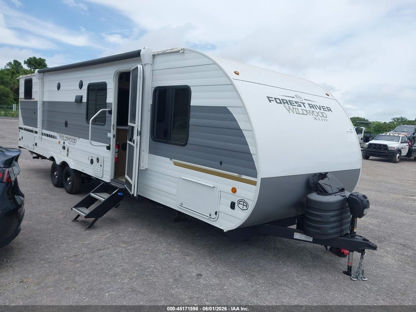 2025 Forest river Wildwood VIN 4X4TWDC2XS7380033 — IAAI salvage auction photo