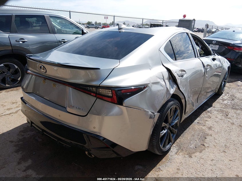 2022 Lexus Is VIN JTHGZ1B28N5050520 IAAI salvage auction — ROLLOVER, Salvage (Texas), sold $2,700 on 2026-07-08 (photo 4)