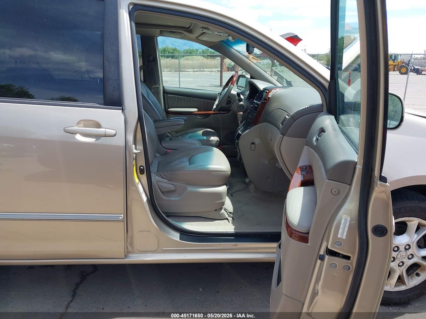 2004 Toyota Sienna VIN 5TDBA22C94S024647 IAAI salvage auction — FRONT END, Salvage (Utah), sold $400 on 2026-07-16 (photo 5)