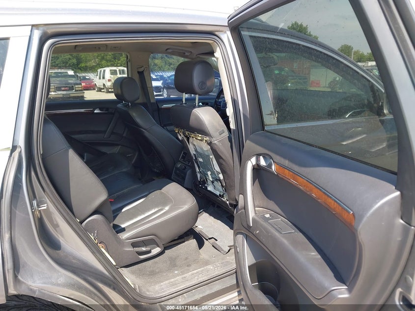 2010 Audi Q7 VIN WA1LYAFE9AD006978 IAAI salvage auction — FRONT END, Salvage (Illinois), sold $550 on 2026-07-07 (photo 8)