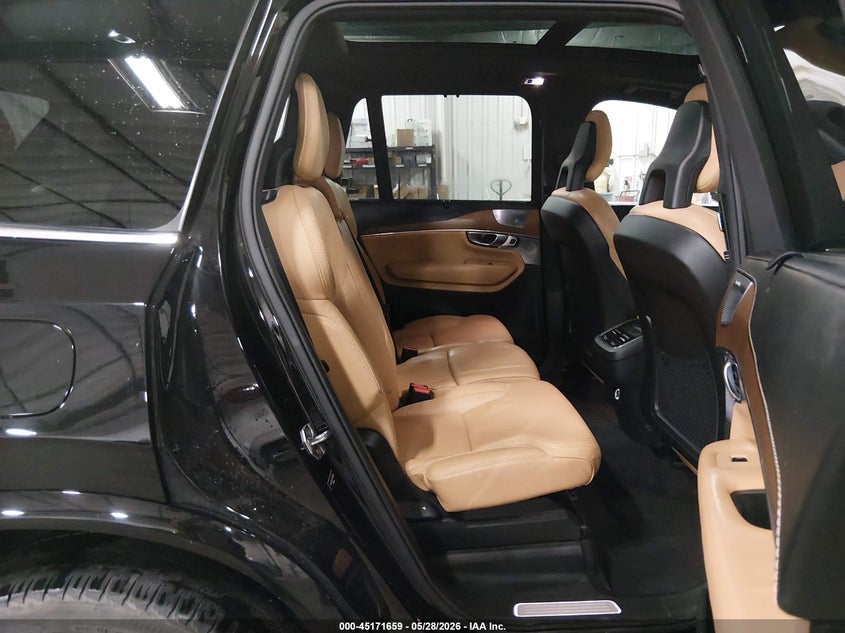 2017 Volvo Xc90 VIN YV4A22PL2H1172687 IAAI salvage auction — HAIL, Salvage Title, sold $11,500 on 2026-07-07 (photo 8)