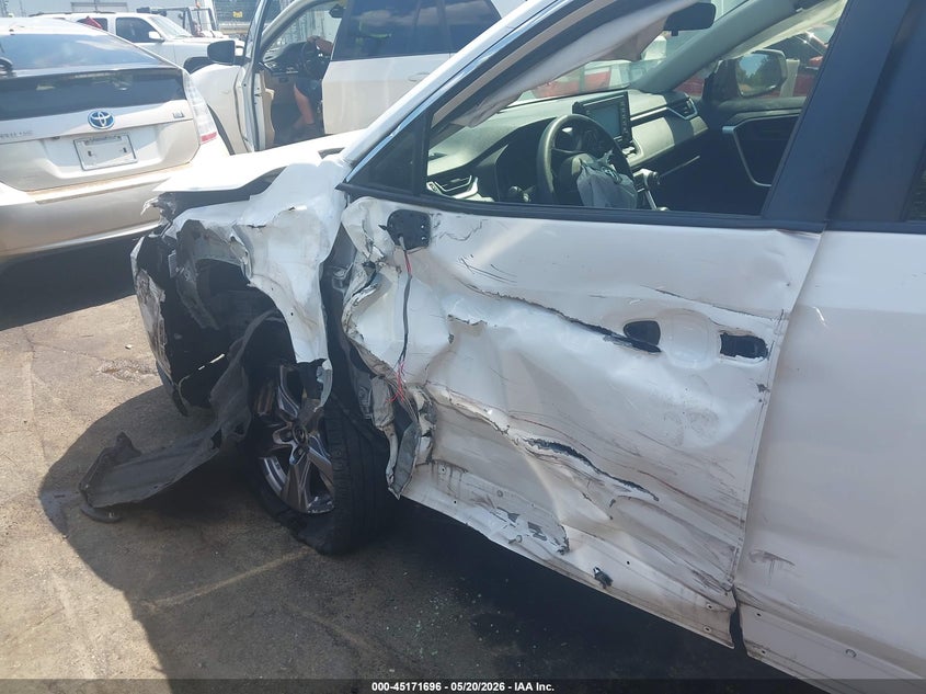 2022 Toyota Rav 4 VIN JTMMWRFV8ND158657 IAAI salvage auction — LEFT SIDE, Salvage (North Carolina), sold $7,450 on 2026-07-30 (photo 6)