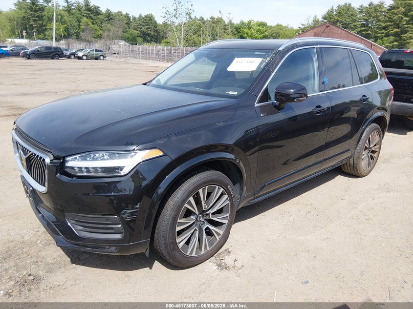 2021 Volvo Xc90 VIN YV4102PK0M1695102 IAAI salvage auction — RIGHT FRONT, Wait Title, sold $8,250 on 2026-08-28 (photo 2)