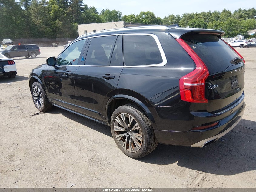 2021 Volvo Xc90 VIN YV4102PK0M1695102 IAAI salvage auction — RIGHT FRONT, Wait Title, sold $8,250 on 2026-08-28 (photo 3)