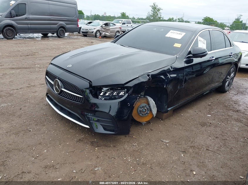 2021 Mercedes-benz E-klasse VIN W1KZF8EB1MA979452 IAAI salvage auction — LEFT FRONT, Wait Title, sold $13,700 on 2026-08-30 (photo 2)
