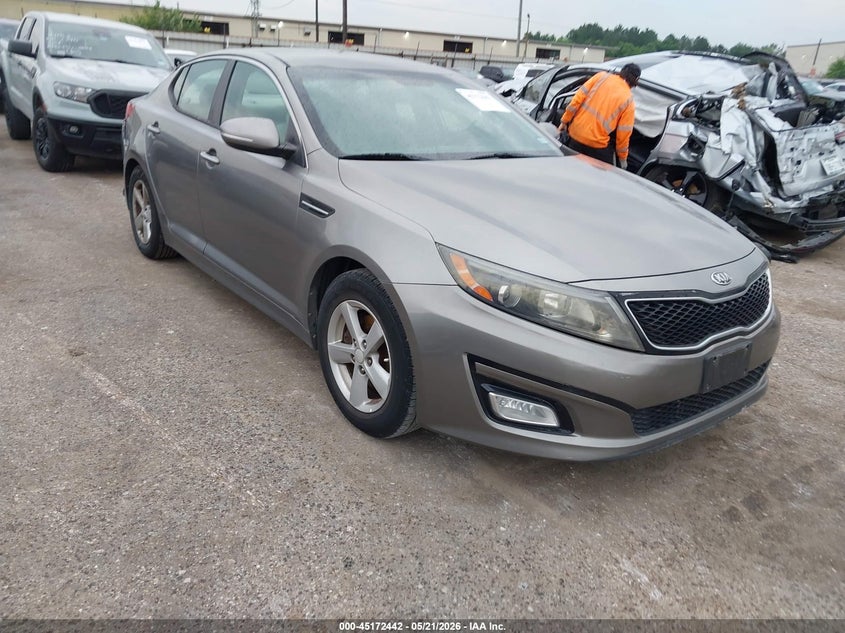 2014 Kia Optima VIN 5XXGM4A70EG281907 IAAI salvage auction — LEFT REAR, Original (Texas), sold $800 on 2026-07-29 (photo 1)