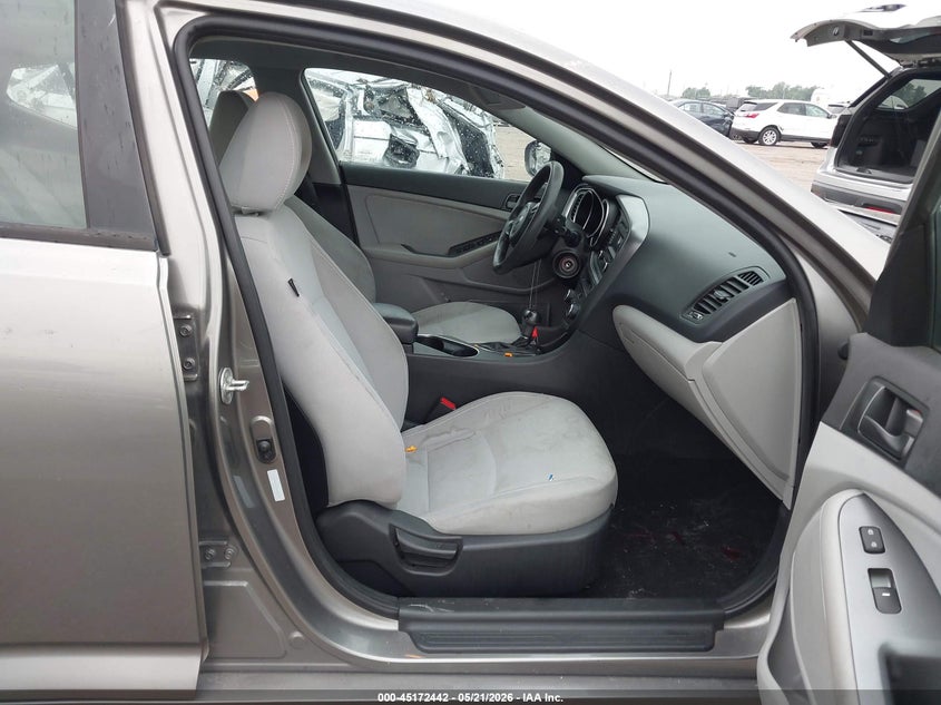 2014 Kia Optima VIN 5XXGM4A70EG281907 IAAI salvage auction — LEFT REAR, Original (Texas), sold $800 on 2026-07-29 (photo 5)