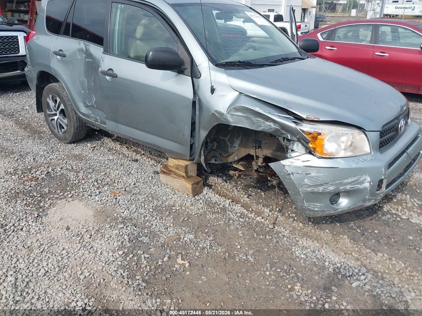 2007 Toyota Rav 4 VIN JTMBD33V476044189 IAAI salvage auction — SIDE, Salvage (North Carolina), sold $850 on 2026-07-26 (photo 6)