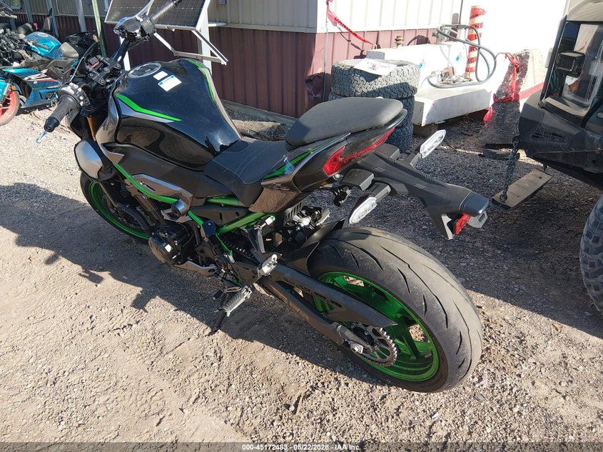 2025 Kawasaki Zr VIN ML5ZRDT17SDA07058 IAAI salvage auction — FRONT END, Salvage (Wisconsin), sold $3,750 on 2026-07-24 (photo 3)