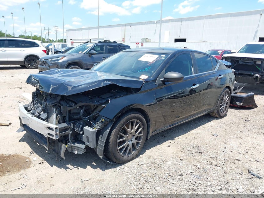 2020 Nissan Altima VIN 1N4BL4BV2LC267617 IAAI salvage auction — FRONT & REAR, Salvage (Tennessee), sold $1,750 on 2026-07-29 (photo 2)