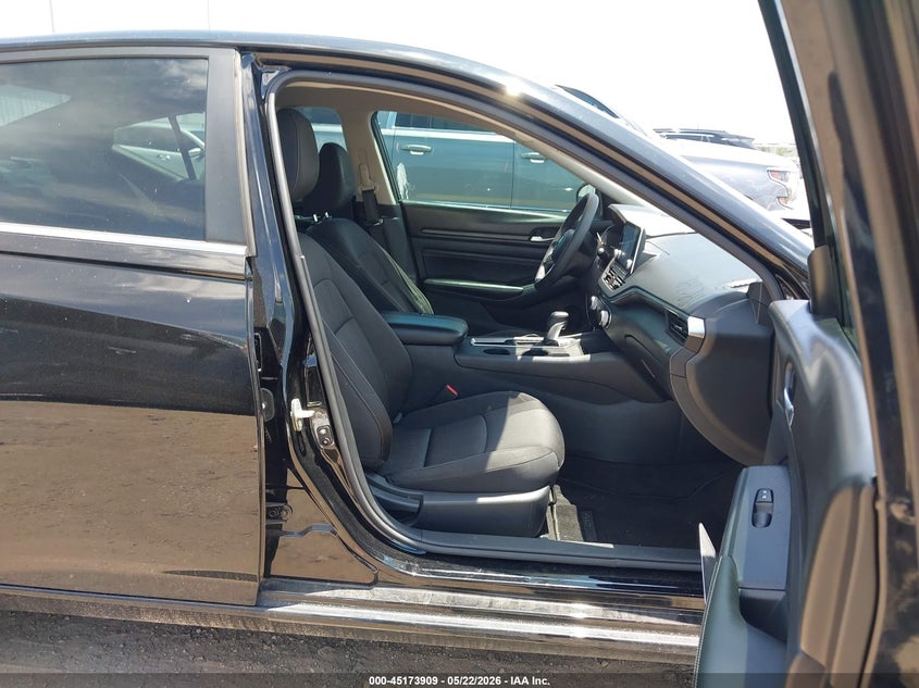 2020 Nissan Altima VIN 1N4BL4BV2LC267617 IAAI salvage auction — FRONT & REAR, Salvage (Tennessee), sold $1,750 on 2026-07-29 (photo 5)