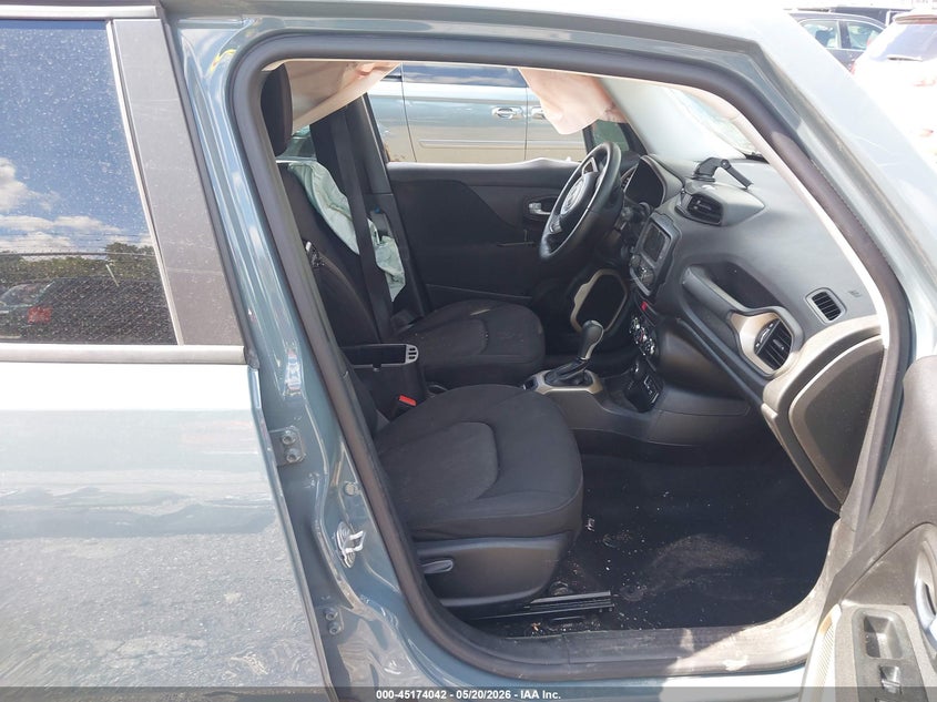 2016 Jeep Renegade VIN ZACCJBAT5GPE16628 IAAI salvage auction — LEFT SIDE, Salvage (Illinois), sold $400 on 2026-08-10 (photo 5)