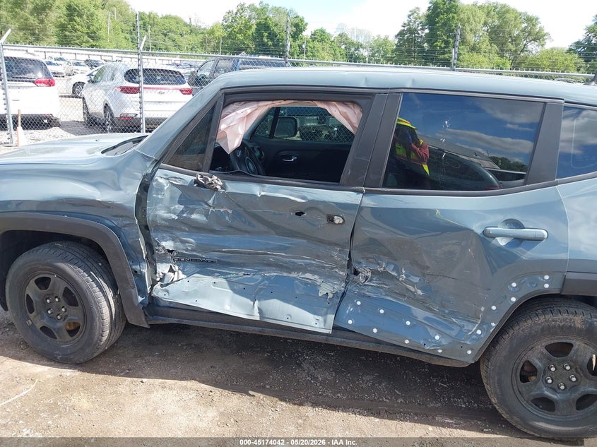 2016 Jeep Renegade VIN ZACCJBAT5GPE16628 IAAI salvage auction — LEFT SIDE, Salvage (Illinois), sold $400 on 2026-08-10 (photo 6)