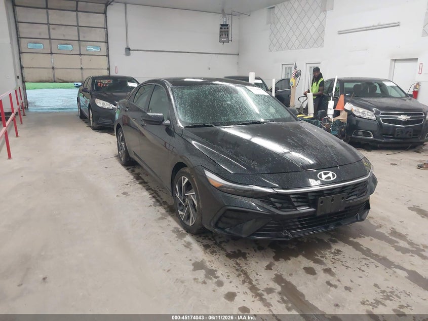 2025 Hyundai Elantra VIN KMHLM4DG8SU012453 IAAI salvage auction — HAIL, Salvage (Iowa), sold $8,300 on 2026-07-27 (photo 1)