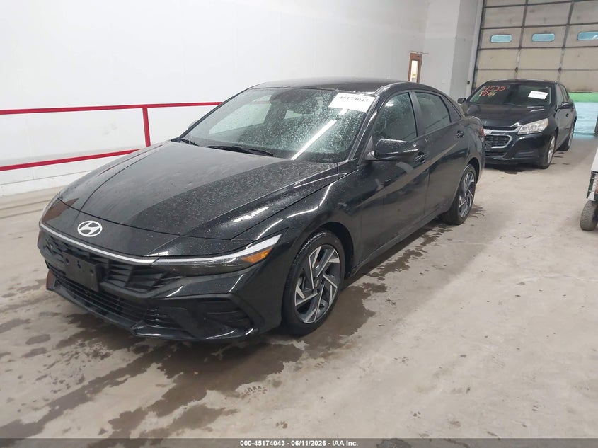 2025 Hyundai Elantra VIN KMHLM4DG8SU012453 IAAI salvage auction — HAIL, Salvage (Iowa), sold $8,300 on 2026-07-27 (photo 2)