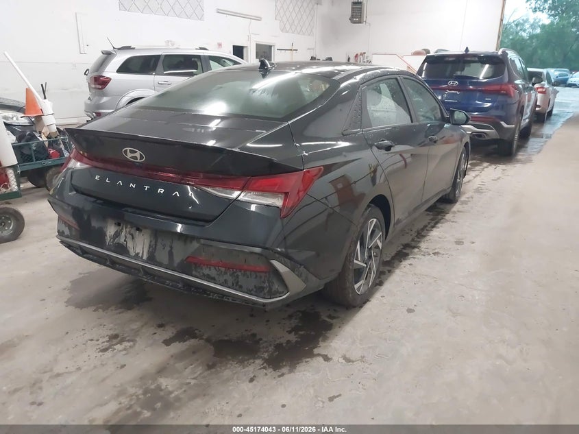 2025 Hyundai Elantra VIN KMHLM4DG8SU012453 IAAI salvage auction — HAIL, Salvage (Iowa), sold $8,300 on 2026-07-27 (photo 4)
