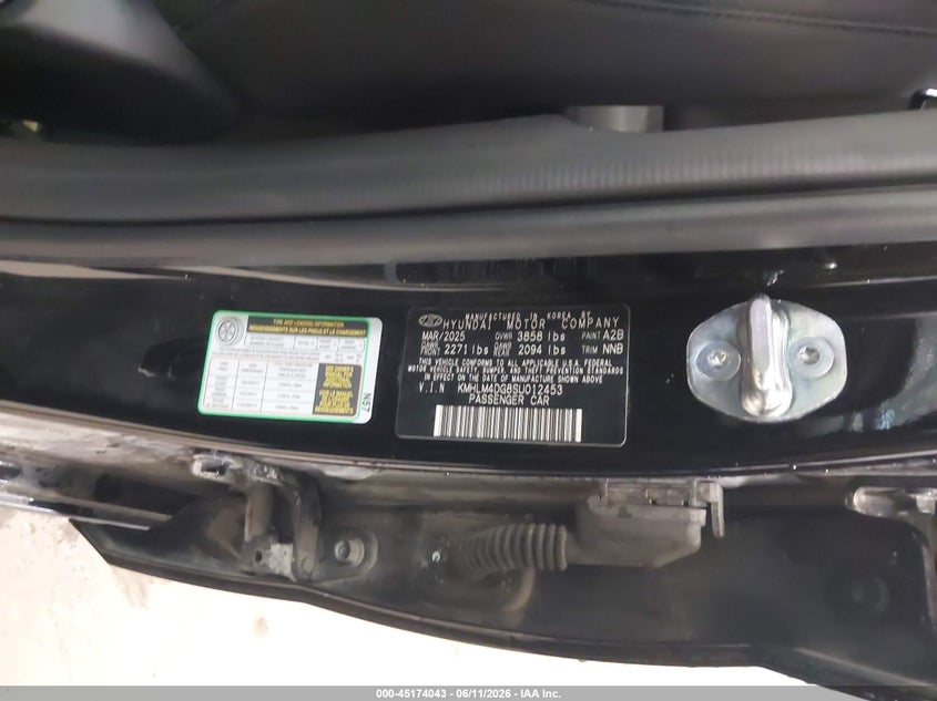 2025 Hyundai Elantra VIN KMHLM4DG8SU012453 IAAI salvage auction — HAIL, Salvage (Iowa), sold $8,300 on 2026-07-27 (photo 9)