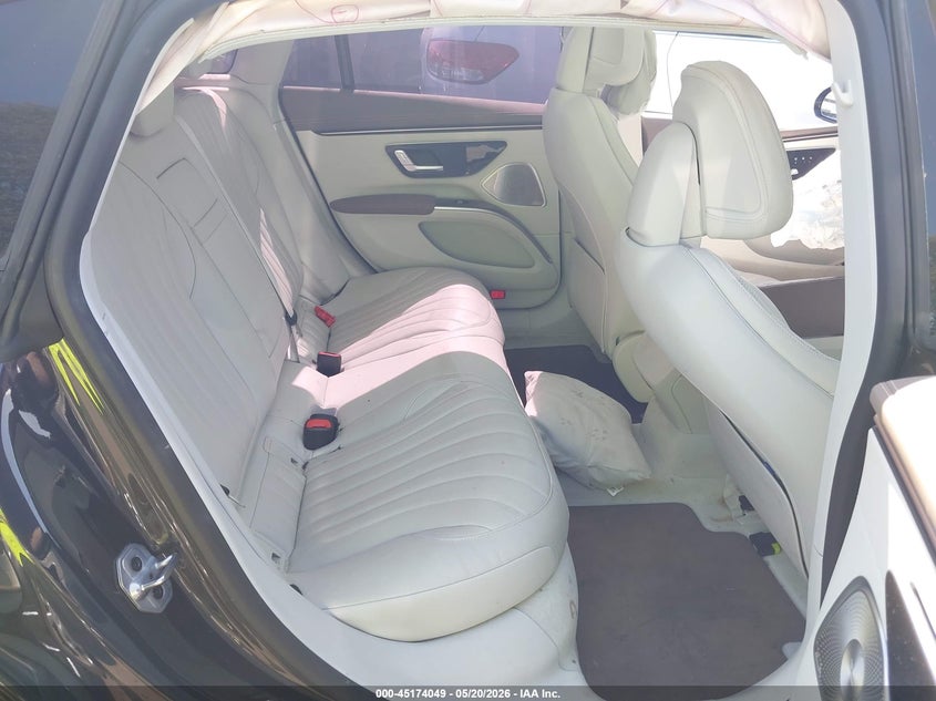 2022 Mercedes-benz Eqs VIN W1KCG2DB3NA007614 IAAI salvage auction — FRONT END, Salvage Title, sold $13,200 on 2026-07-22 (photo 8)