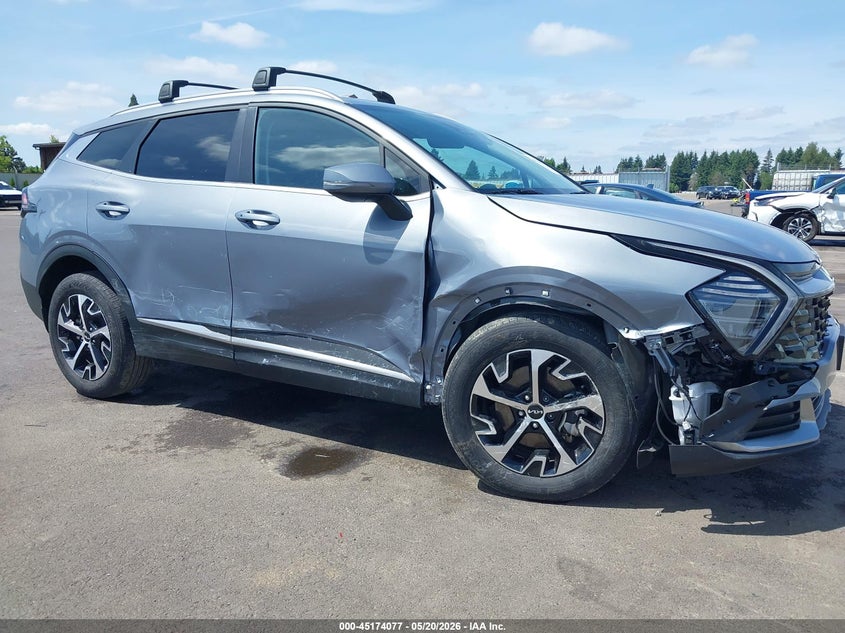 2025 Kia Sportage VIN 5XYK3CDF2SG241247 IAAI salvage auction — RIGHT SIDE, Salvage (Oregon), sold $8,500 on 2026-07-30 (photo 6)