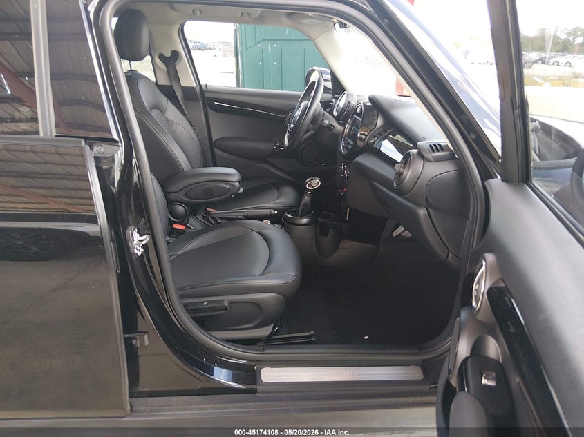 2019 Mini Hard top VIN WMWXU1C51K2H74104 IAAI salvage auction — WATER/FLOOD, Rebuildable (Florida), sold $2,800 on 2026-07-14 (photo 5)
