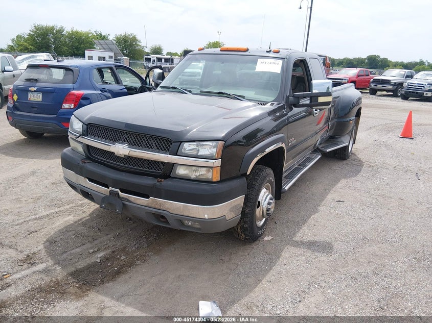 2003 Chevrolet Silverado 3500 VIN 1GCJK39193E184972 IAAI salvage auction — MECHANICAL, Salvage (Iowa), sold $1,300 on 2026-07-06 (photo 2)
