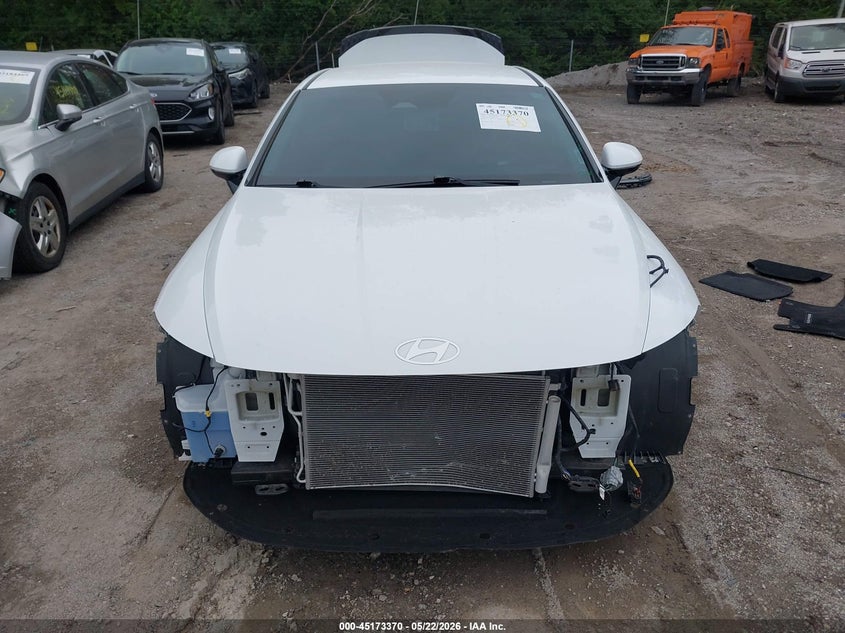 2024 Hyundai Sonata VIN KMHL64JA6RA401775 IAAI salvage auction — FRONT END, Salvage (Indiana), sold $7,200 on 2026-07-15 (photo 6)