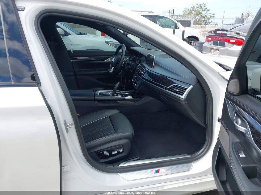 2019 BMW 7er VIN WBA7F0C5XKGM26015 IAAI salvage auction — FRONT END, Salvage (California), sold $7,300 on 2026-07-24 (photo 5)