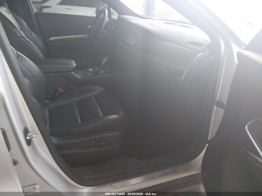 2019 Cadillac Xt4 VIN 1GYFZDR40KF168633 IAAI salvage auction — FRONT END, Salvage (Missouri), sold $7,200 on 2026-07-24 (photo 5)