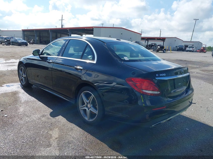 2017 Mercedes-benz E-klasse VIN WDDZF4JB0HA056447 IAAI salvage auction — WATER/FLOOD, Salvage Title, sold $4,400 on 2026-07-07 (photo 3)