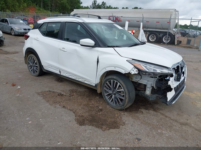 2022 Nissan Kicks VIN 3N1CP5CV7NL486770 IAAI salvage auction — RIGHT FRONT, Salvage Title, sold $1,625 on 2026-07-22 (photo 1)
